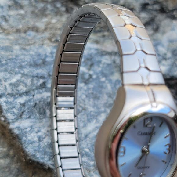 Vintage Watches Carriage by Timex Ladies Watch Silver Dial Quartz Bracelet - Picture 5 of 10